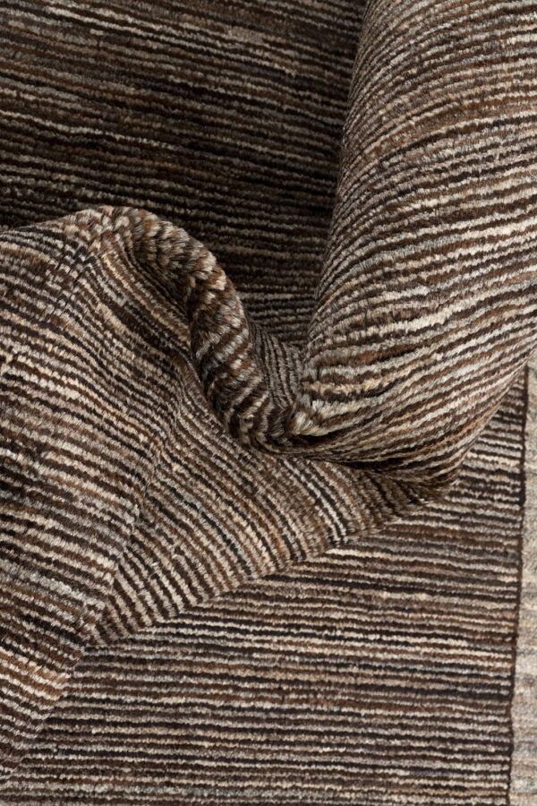 Gabbeh Retro - Natural  195cm x 141cm / 6'2'' x 4' - Image 2