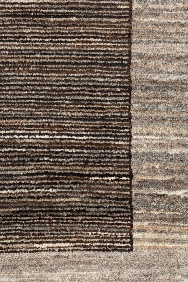 Gabbeh Retro - Natural  195cm x 141cm / 6'2'' x 4' - Image 3